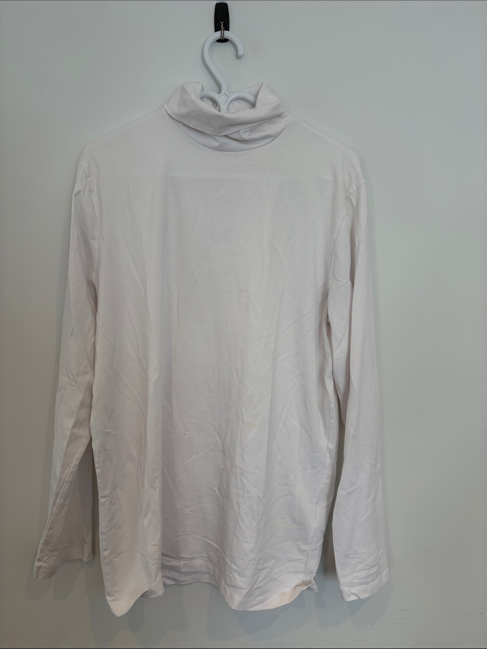 Men's White Long Sleeve Turtleneck Shirt